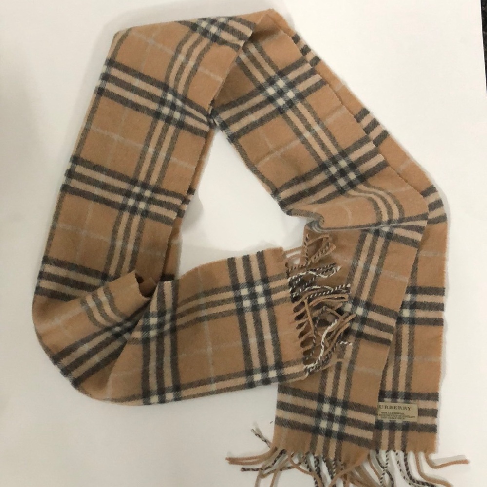BURBERRY 100% Lambswool Plaid Scarf
